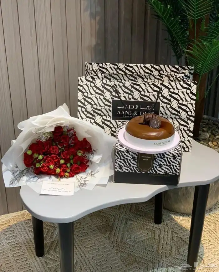 تجهيز وتنسيق باقات ورد وهدايا وتوصيلها 8