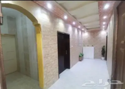 للبيع بيت دور وشقتين 31