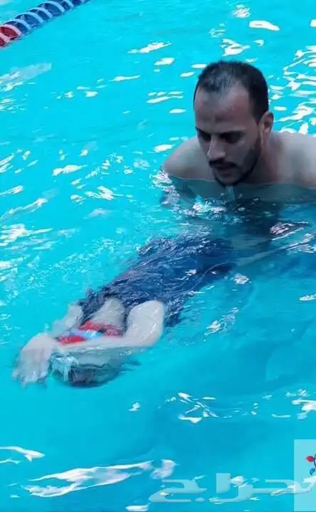 مدرب سباحه 10