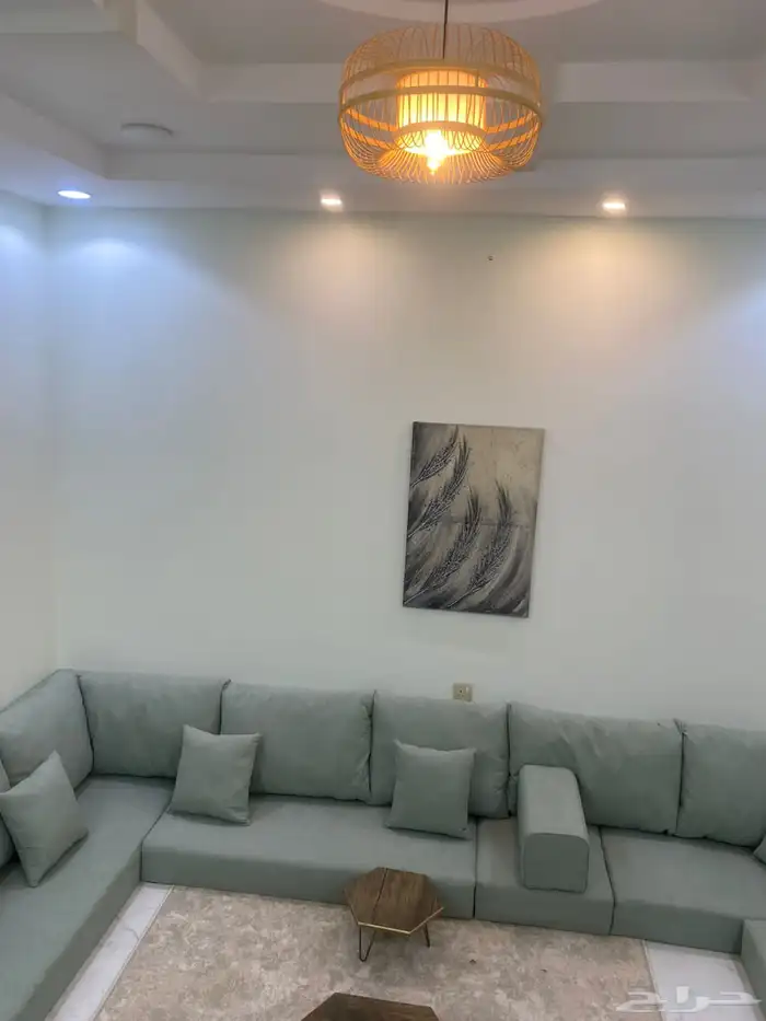 للبيع شاليه مكون من 3 اقسام على شارع 32 6