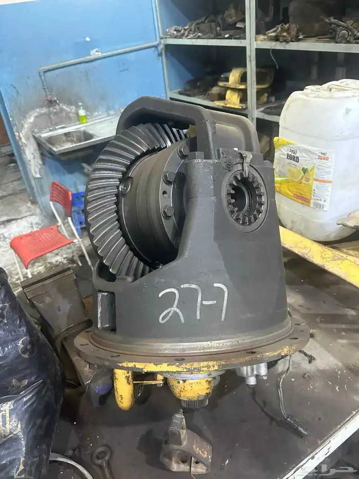 معدات ثقيله تشليح قطع غيارمستعمل كريدرجريدر قريدر شيول D8R 25