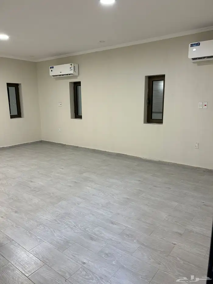 للايجار ديوانية VIP 6