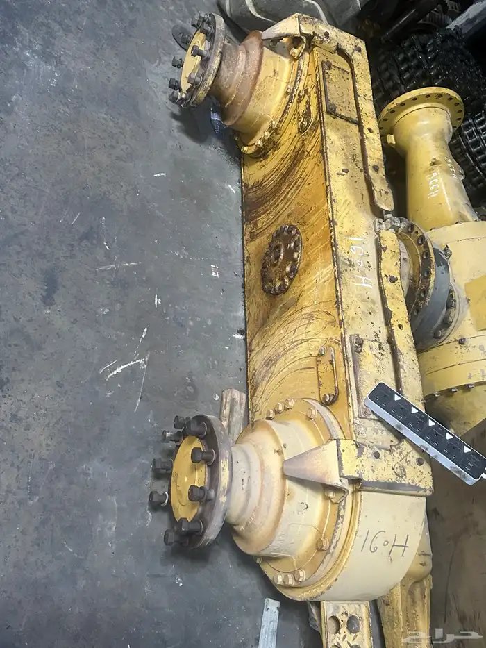 معدات ثقيله تشليح قطع غيارمستعمل كريدرجريدر قريدر شيول D8R 17