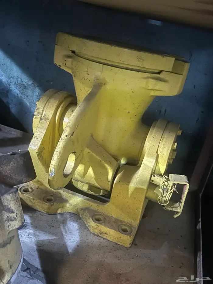 معدات ثقيله تشليح قطع غيارمستعمل كريدرجريدر قريدر شيول D8R 58