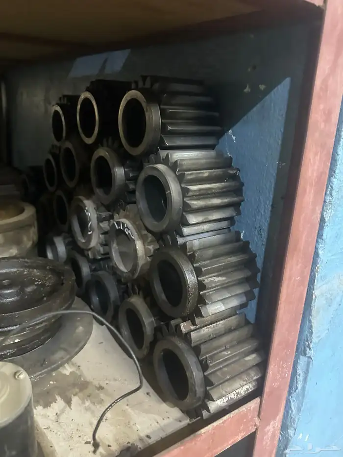 معدات ثقيله تشليح قطع غيارمستعمل كريدرجريدر قريدر شيول D8R 31