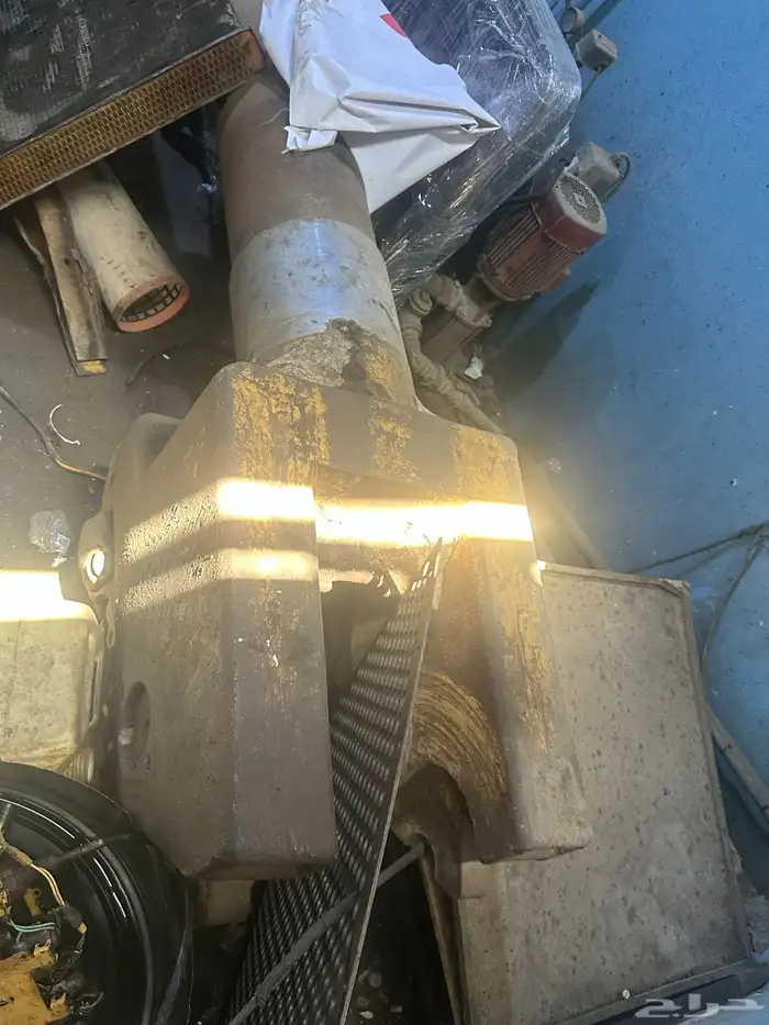 معدات ثقيله تشليح قطع غيارمستعمل كريدرجريدر قريدر شيول D8R 55