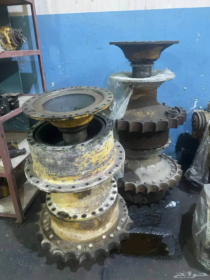 معدات ثقيله تشليح قطع غيارمستعمل كريدرجريدر قريدر شيول D8R 47