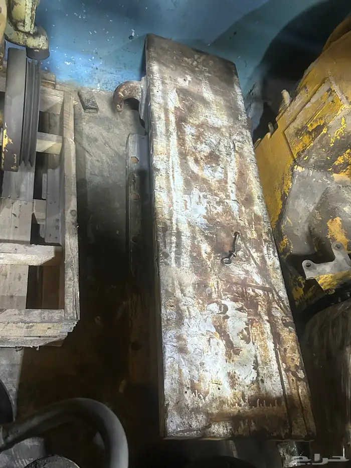 معدات ثقيله تشليح قطع غيارمستعمل كريدرجريدر قريدر شيول D8R 16