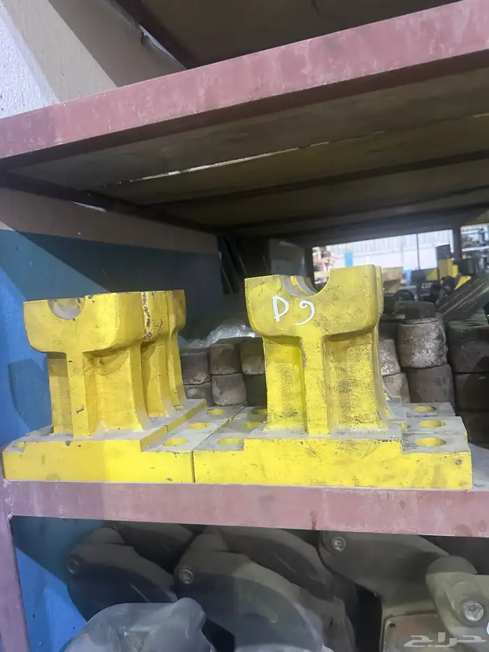 معدات ثقيله تشليح قطع غيارمستعمل كريدرجريدر قريدر شيول D8R 50