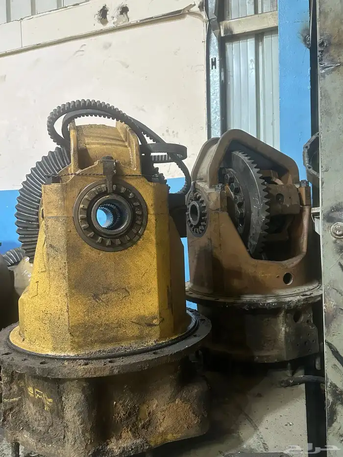 معدات ثقيله تشليح قطع غيارمستعمل كريدرجريدر قريدر شيول D8R 21