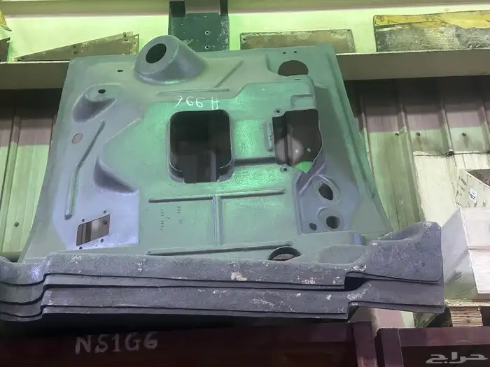 معدات ثقيله تشليح قطع غيارمستعمل كريدرجريدر قريدر شيول D8R 63