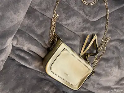أحذية وشنط جديدة بأسعار زهيدة 9
