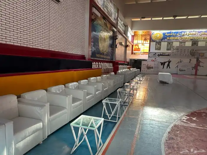 كنب ملكي للايجار 3