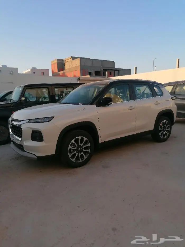 سوزوكي جراند فيتارا 2025 GL GLX 3