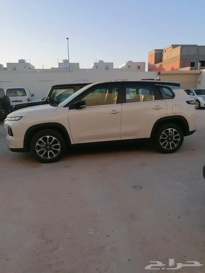 سوزوكي جراند فيتارا 2025 GL GLX 8