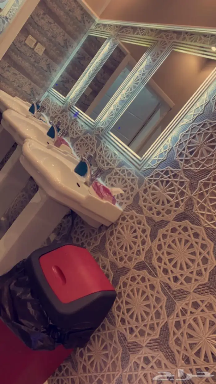 استراحه بين الهدا والشفا قسمين ومسبح كبير بسخان 21