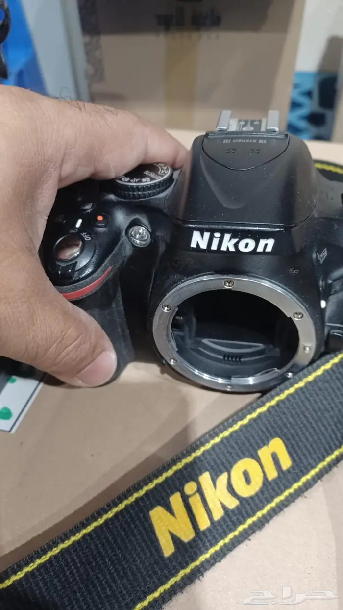 كاميرا نيكون مستعمله للبيع 12