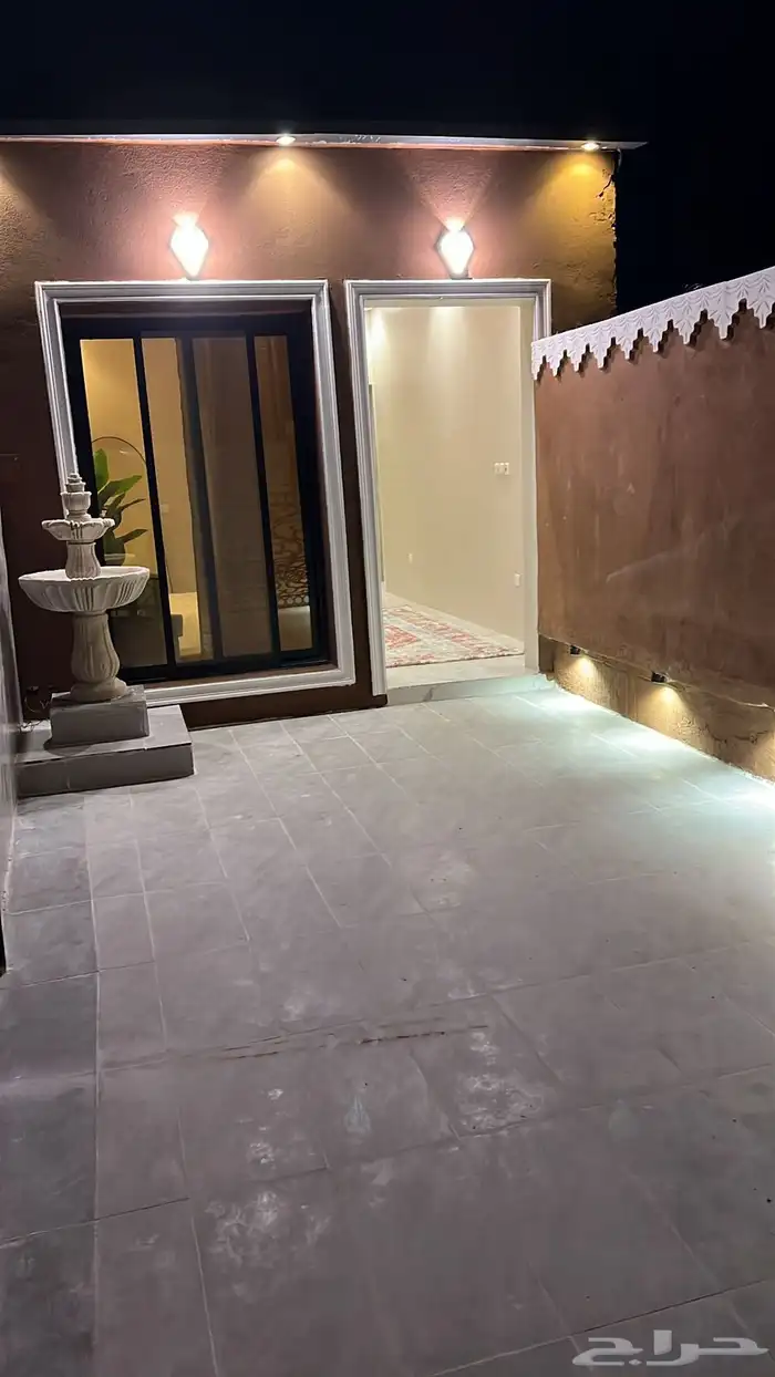 للبيع شاليه مكون من 3 اقسام على شارع 32 8