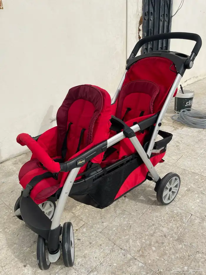 عربة اطفال نفرين ماركة شيكو الغنية عن التعريف 1