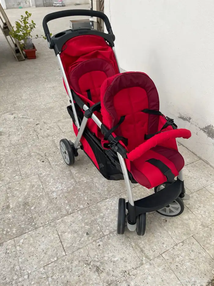 عربة اطفال نفرين ماركة شيكو الغنية عن التعريف 5