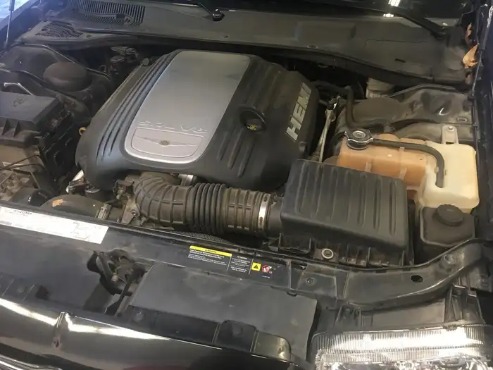 ماكينه كلايسر 5.7L 8V هيمي كرايزلر علي الشرط والضمان 0