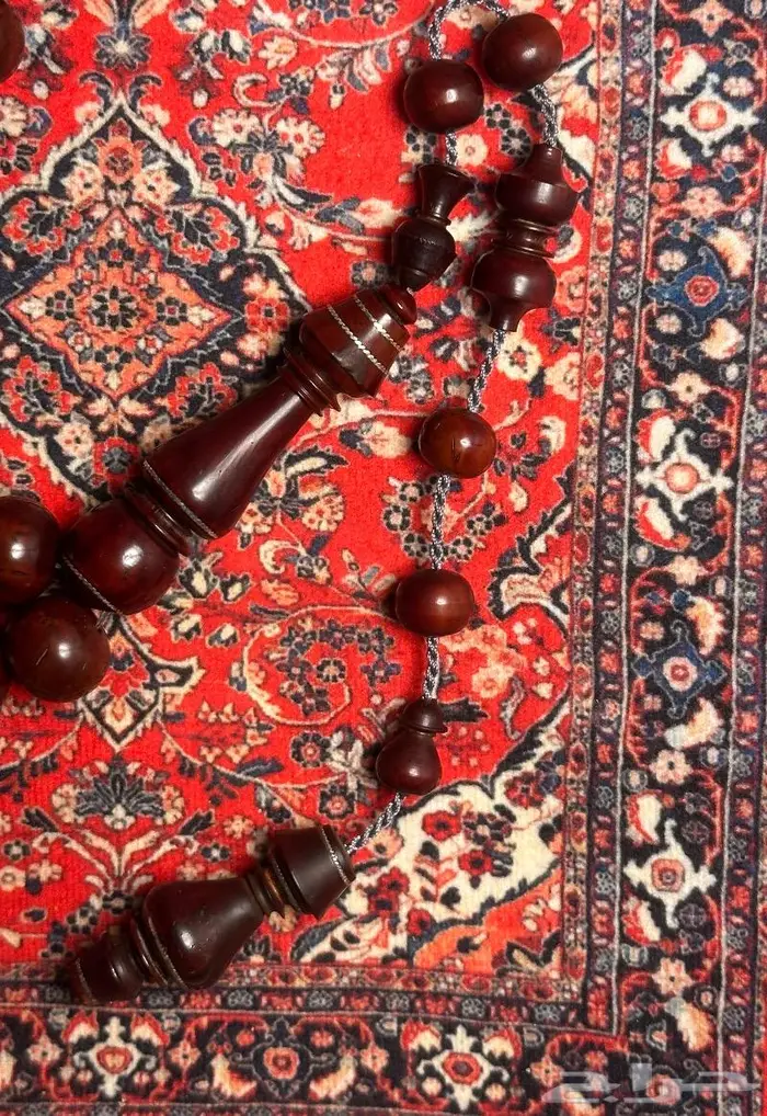 ((تم البيع))مسباح خشب كوك قديم جدا مطعم فضة 6