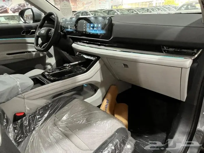 عرض خاص - فورد تيرتوى تيتانيوم 2025 سعودى بطاقه جمركيه . 18