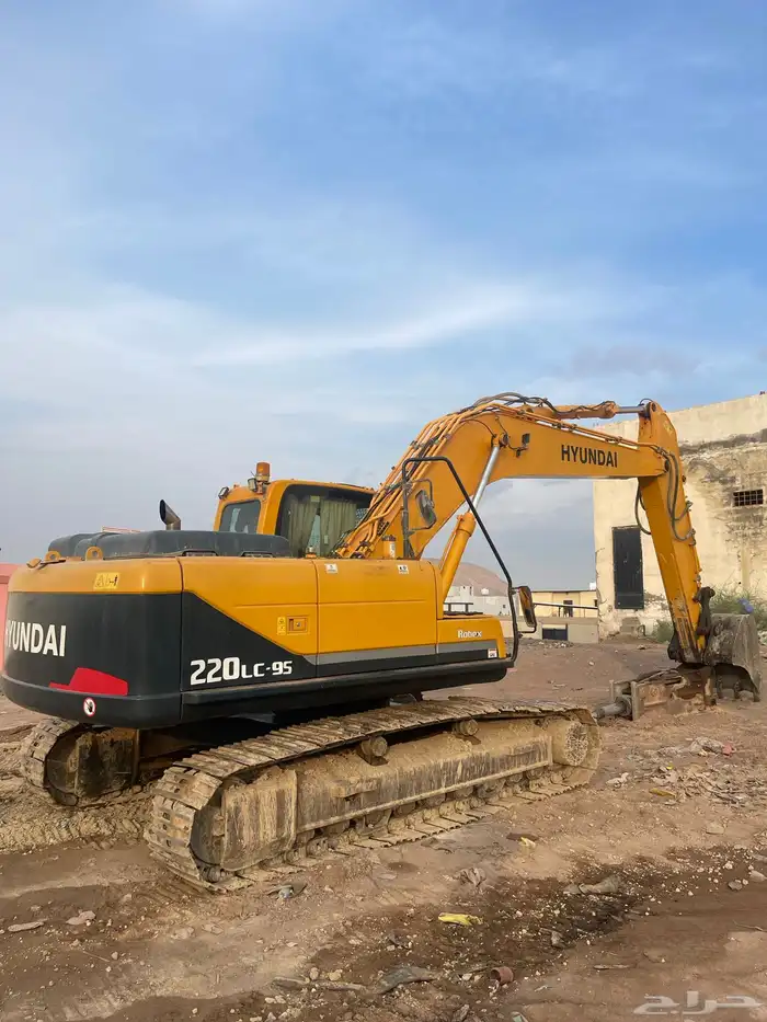 بوكلين هونداي موديل 2018 مقاس 220 للإيجار اليومي والشهري 5