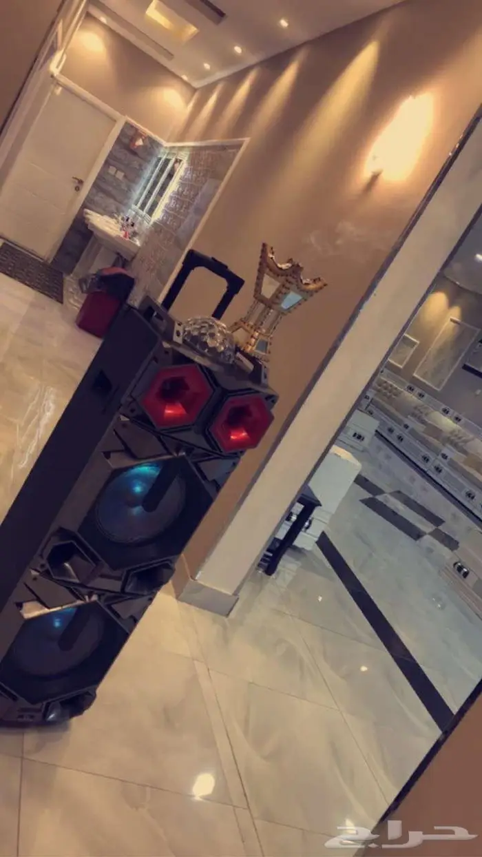 استراحه كبيره قسمين ومسبح كبير بسخان ومويا جديده 8