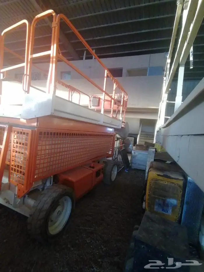 سيزر JLG كهربا 14 متر للإيجار والبيع 5