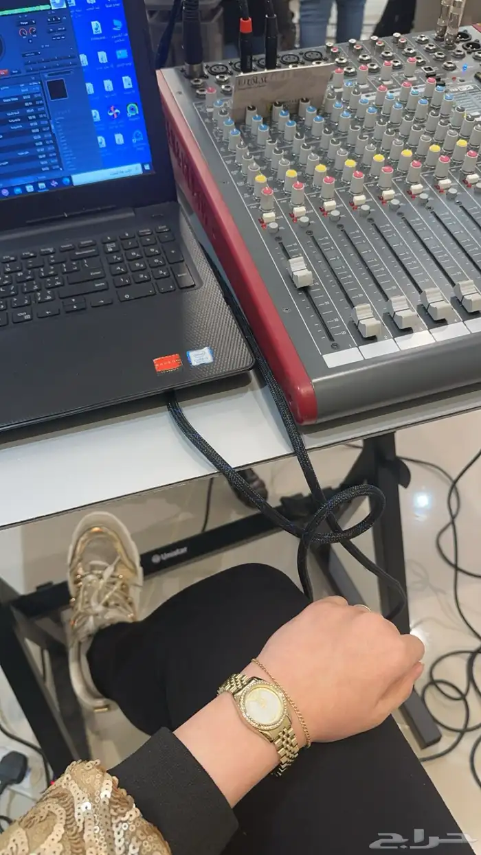 دي جي 0