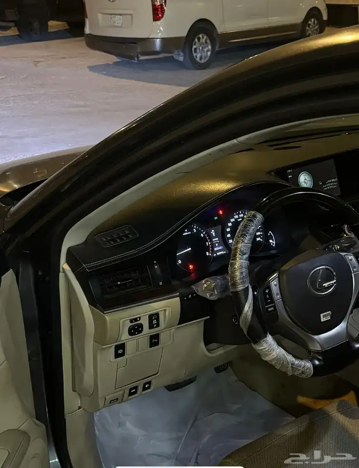 لكزس ES350 2014   ممشى 305 الف قابل للزيادة 4