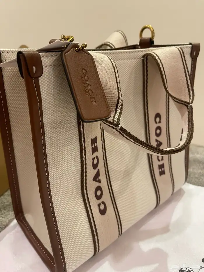 شنطة COACH 4