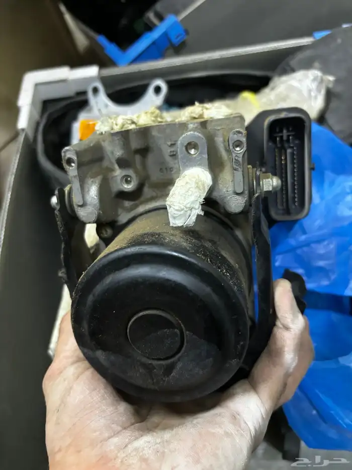 قطع لكزس isf v8 2008 - 2012 8