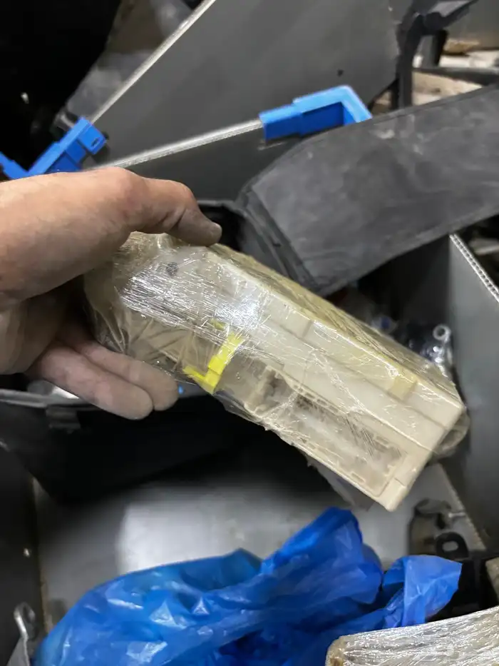 قطع لكزس isf v8 2008 - 2012 19