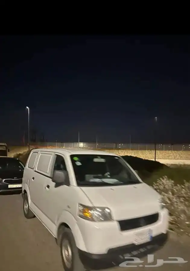 فان سوزوكي للإيجار 1