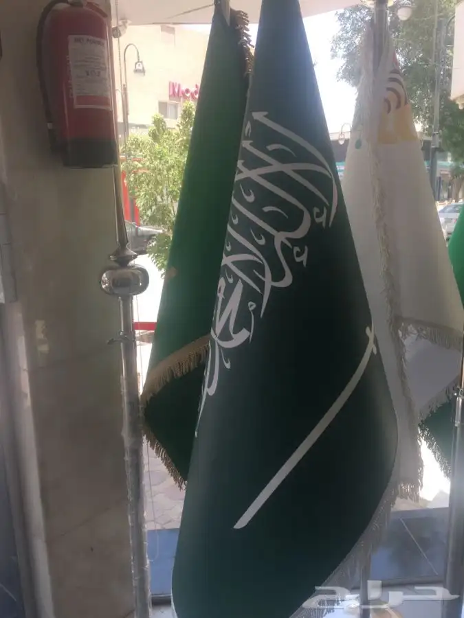 اعلام مكتبية علم المملكة علم مقوي علم ريشة علم شركة وشاح شل 4