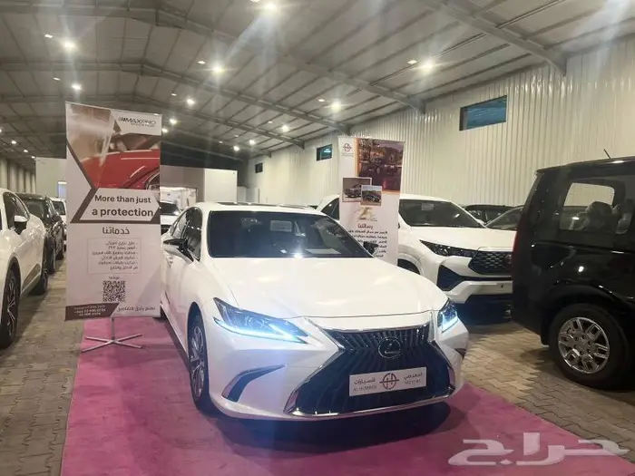 لكزس ES300 استاندر هايبرد 2025 0
