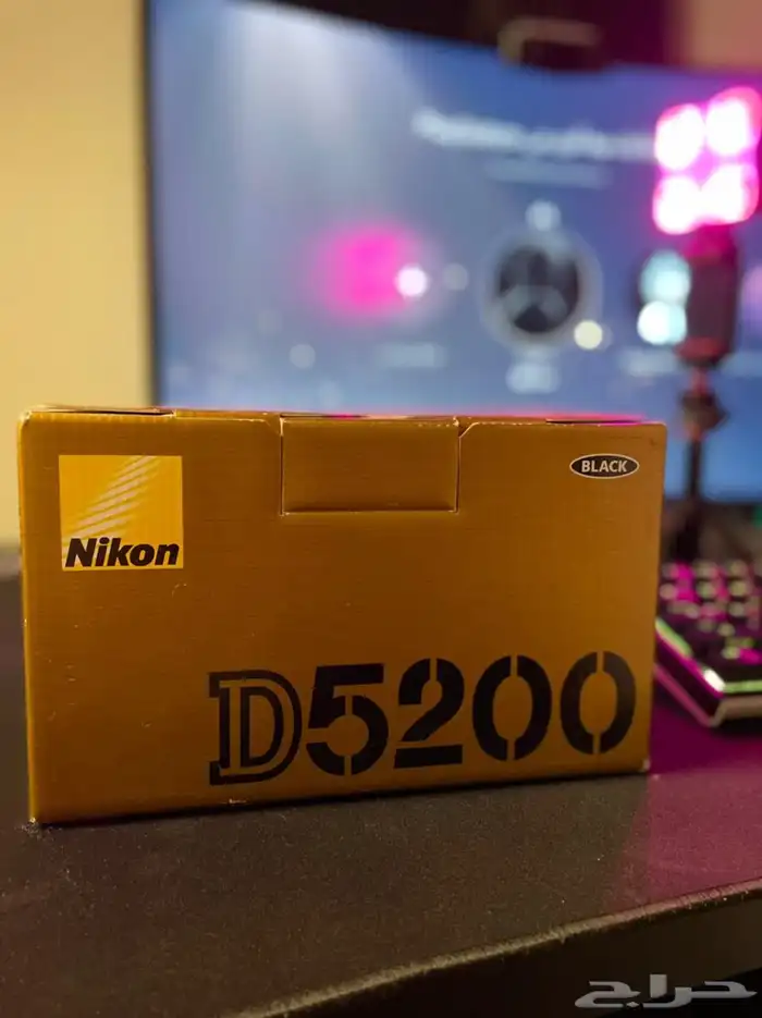 Nikon D5200 مستعمل نظيف 0