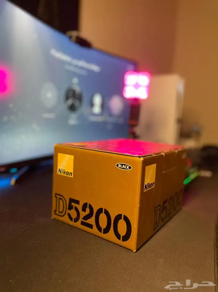 Nikon D5200 مستعمل نظيف 1