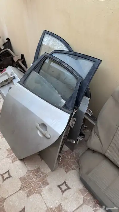 للبيع قطع غيار هونداي النترا من 2007 حتى 2012 4