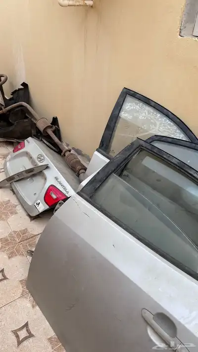 للبيع قطع غيار هونداي النترا من 2007 حتى 2012 3