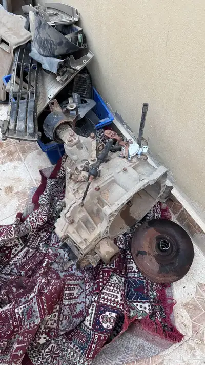 للبيع قطع غيار هونداي النترا من 2007 حتى 2012 10