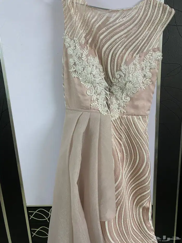 فستان زواج ابيض و فساتين اخوات عروسه و اخوات عريس 18