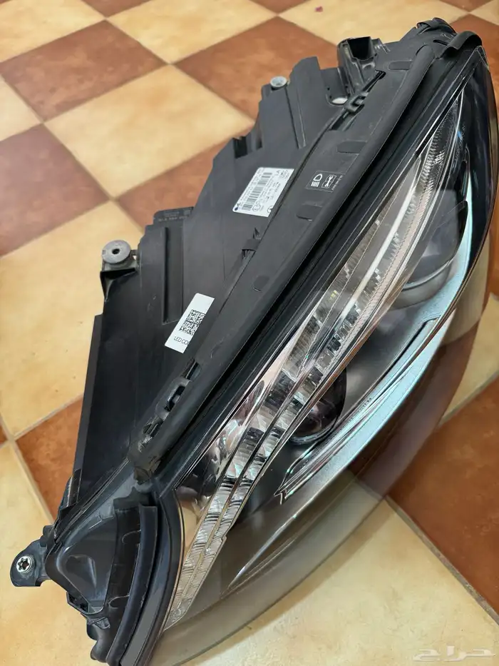 قطع غيار مرسيدس يخت s400 اصلي وكاله نظيف جدا 3