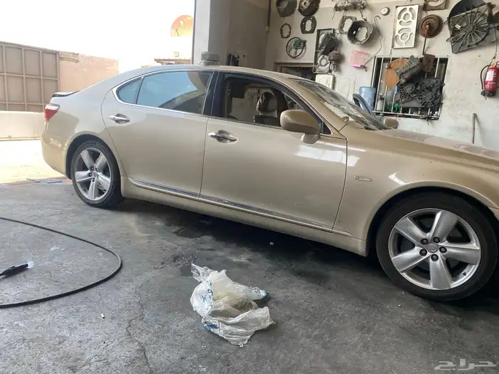 تشليح قطع غيار لكزس LS460L 1