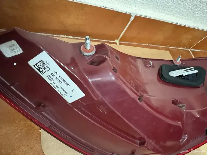 قطع غيار مرسيدس يخت s400 اصلي وكاله نظيف جدا 5