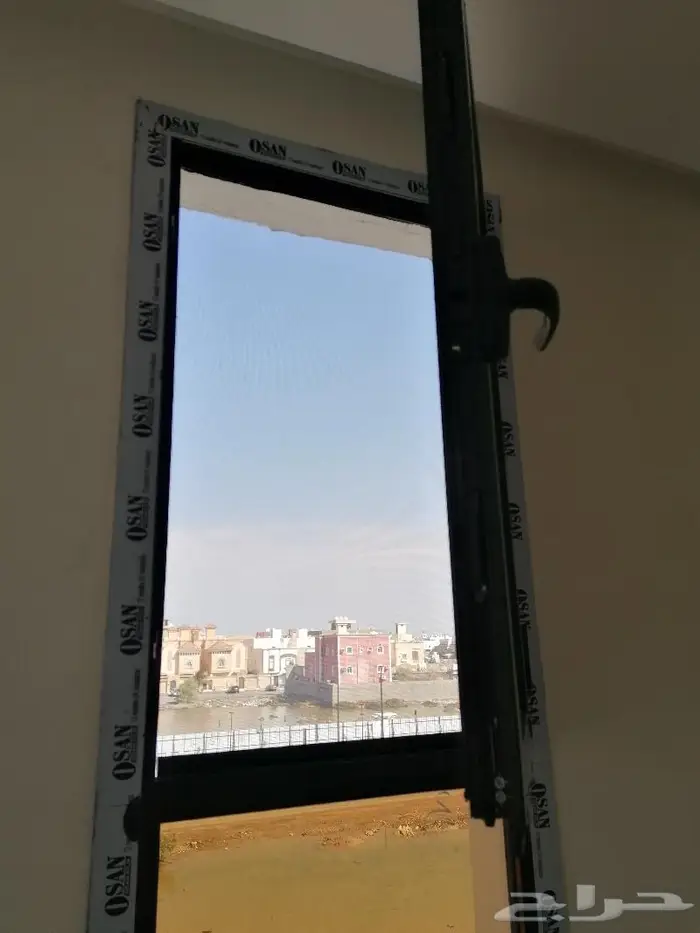 وجهات نوافذ الامنيوم بافضل المواصفات 12