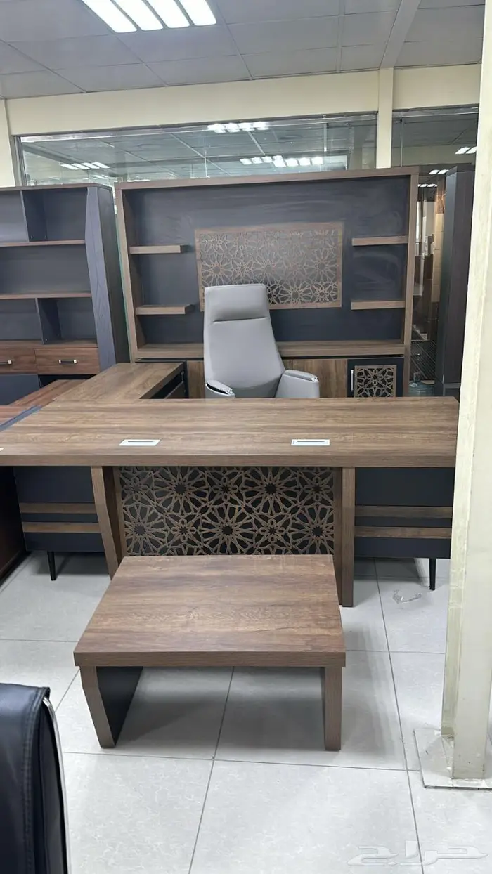 اثاث مكتبي متكامل جديد مكاتب خشب وزجاج عروض كراسي 30