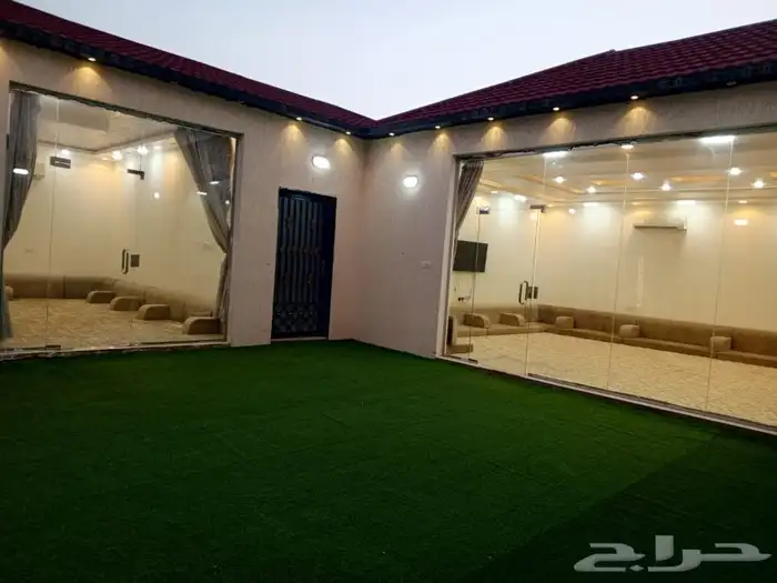 استراحه قسمين ومسبح ومجالس كبيره( تحطيم الاسعار) 0